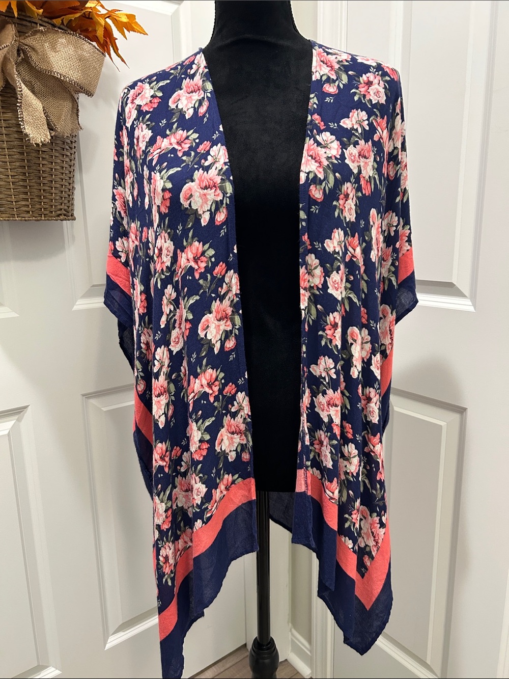 Mario Serrani Italy Navy Floral Open-Front Kimono with Pink Trim. OS